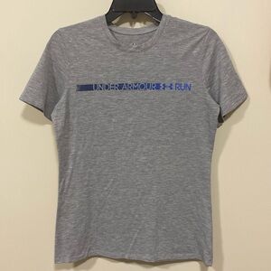 Under Armour short sleeve top small